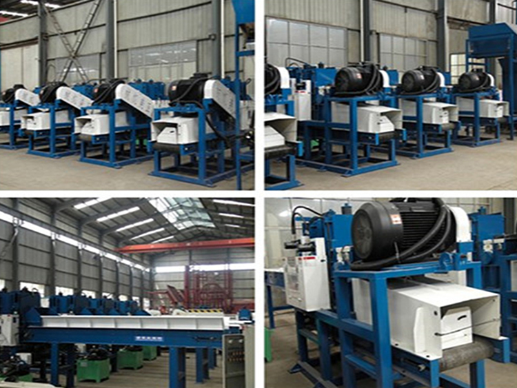 走向越南的11臺大型木材粉碎發(fā)貨現場